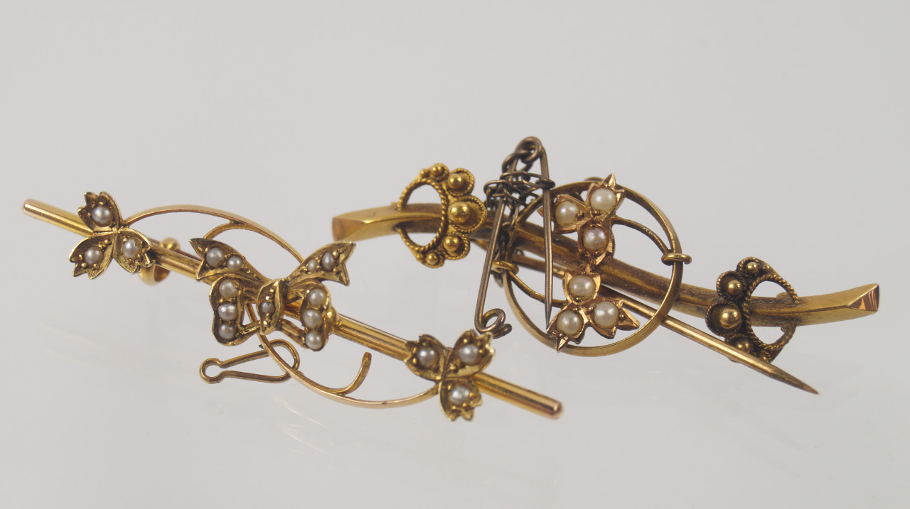 Appraisal: A ct gold and seed pearl brooch and another