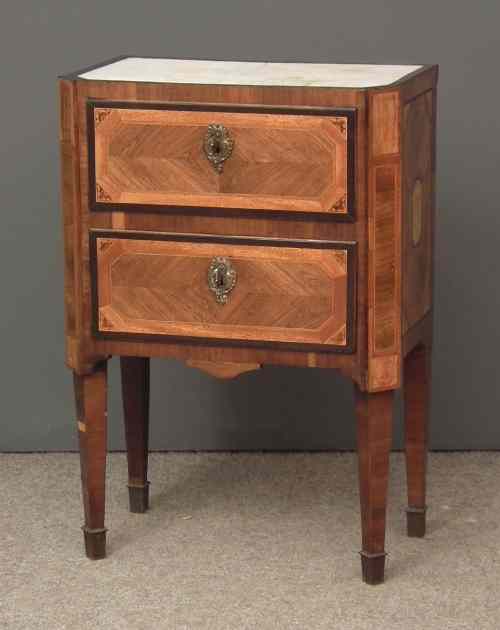 Appraisal: An Italian walnut bedside cabinet the top inset with white