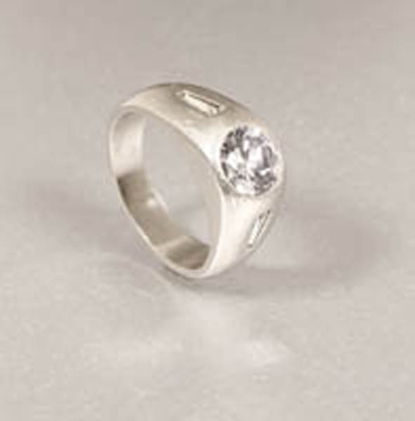 Appraisal: A round brilliant diamond ring A round brilliant diamond ring