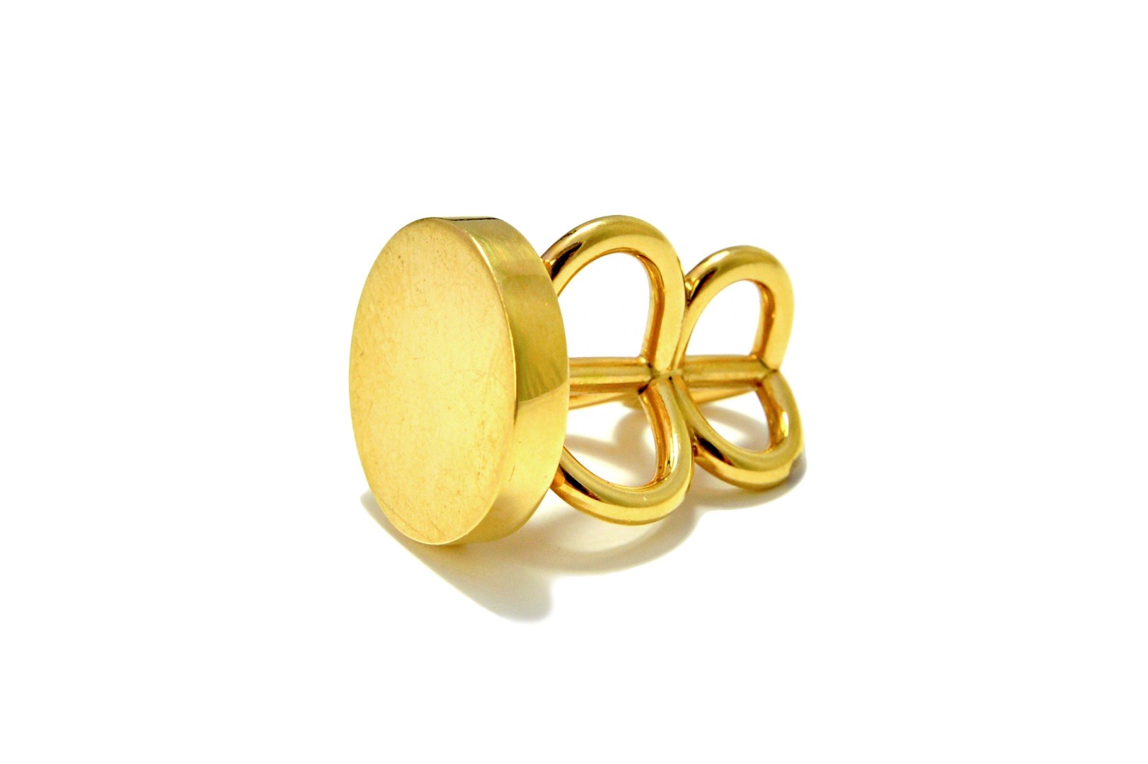 Appraisal: A gold pendant fob the triform surmount with initial B