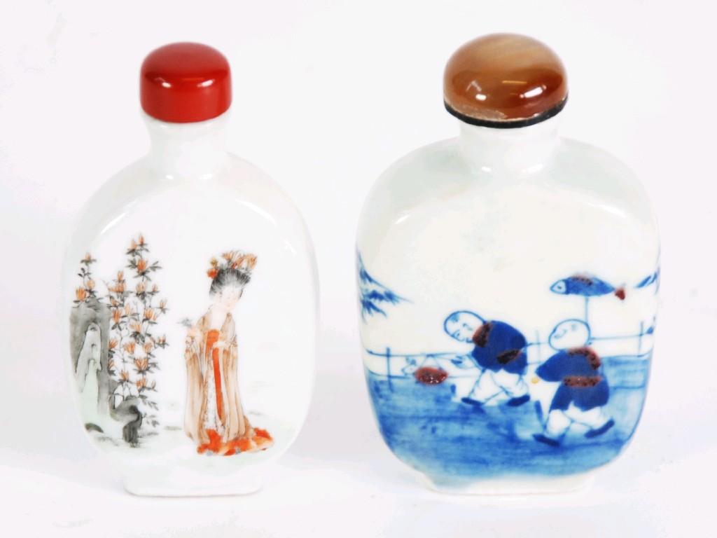 Appraisal: CHINESE PORCELAIN SNUFF BOTTLE of flattened ovoid shape with associated