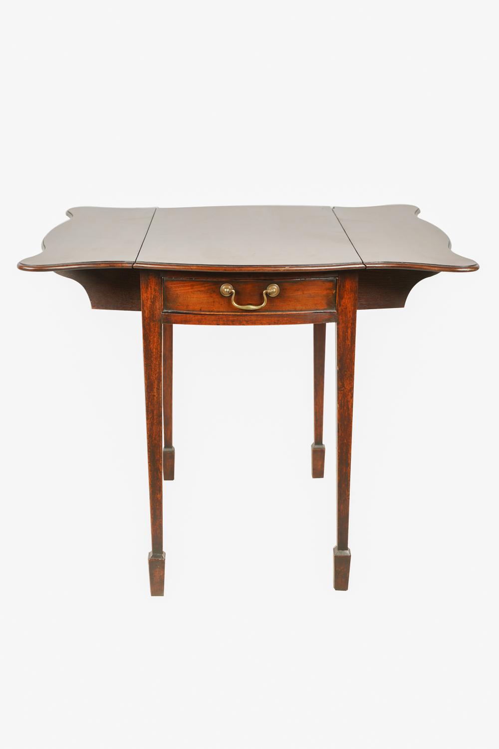 Appraisal: GEORGIAN-STYLE MAHOGANY PEMBROKE TABLEwith one drawer opposing a false drawer