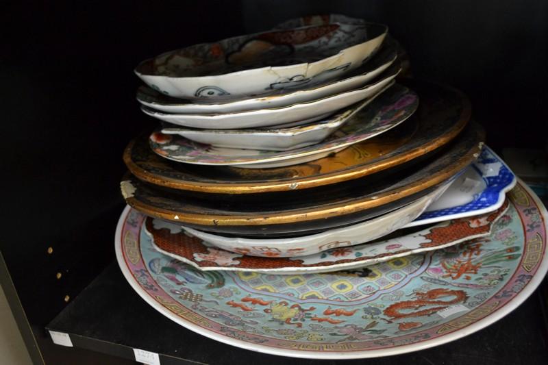 Appraisal: PART SHELF OF CHINESE CABINET PLATES AND CHARGERS A F