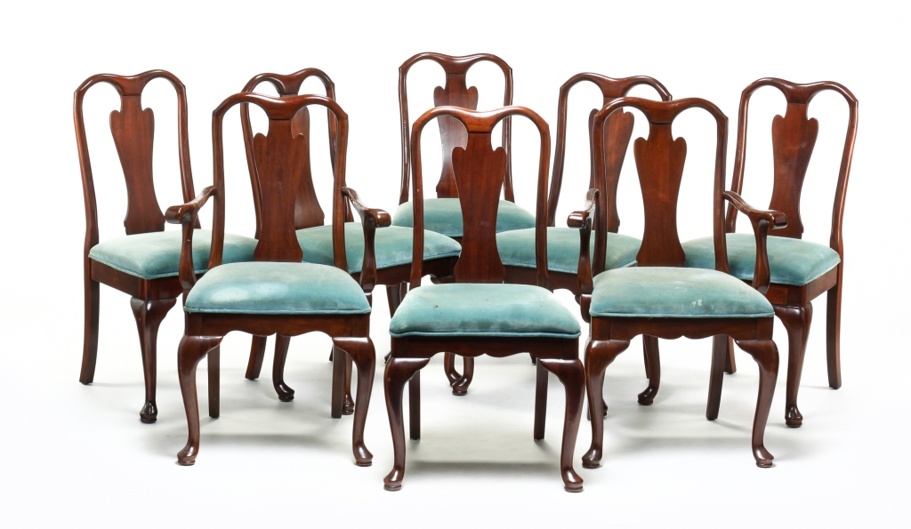 Appraisal: EIGHT AMERICAN QUEEN ANNE STYLE DINING CHAIRS Made by Davis