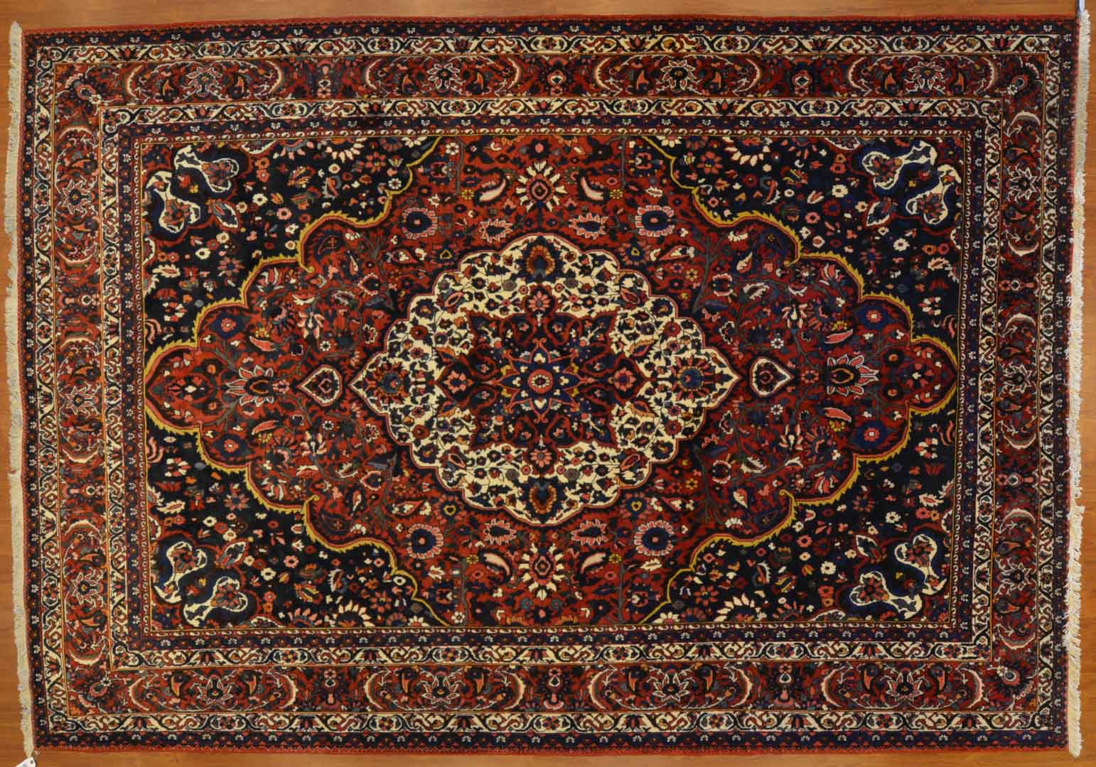 Appraisal: Persian Bahktiari carpet approx x Iran modern Condition Excellent condition