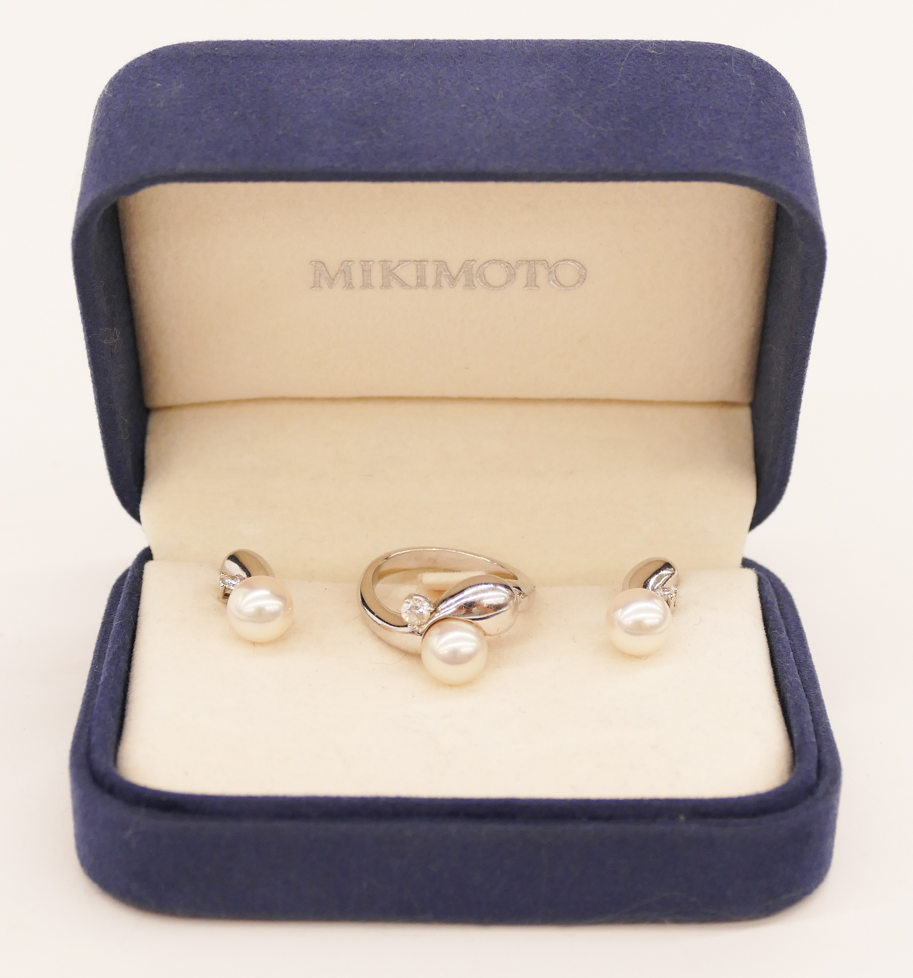 Appraisal: pc Mikimoto Paisley k Diamond Pearl Ring and Earring Suite