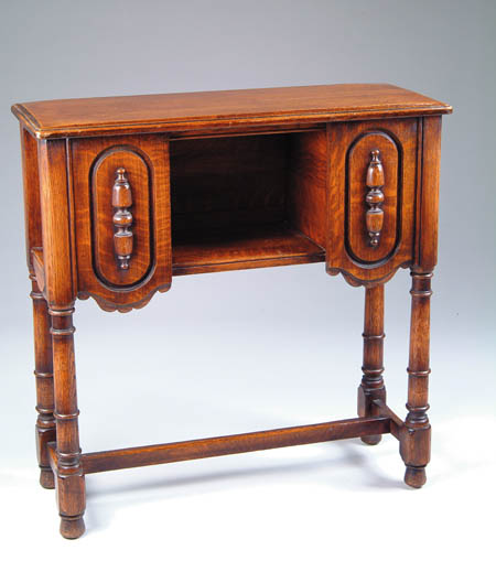 Appraisal: SMALL OAK TELEPHONE STAND First half of the th C