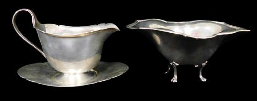 Appraisal: STERLING Three sterling silver serving pieces by Towle Silversmiths and