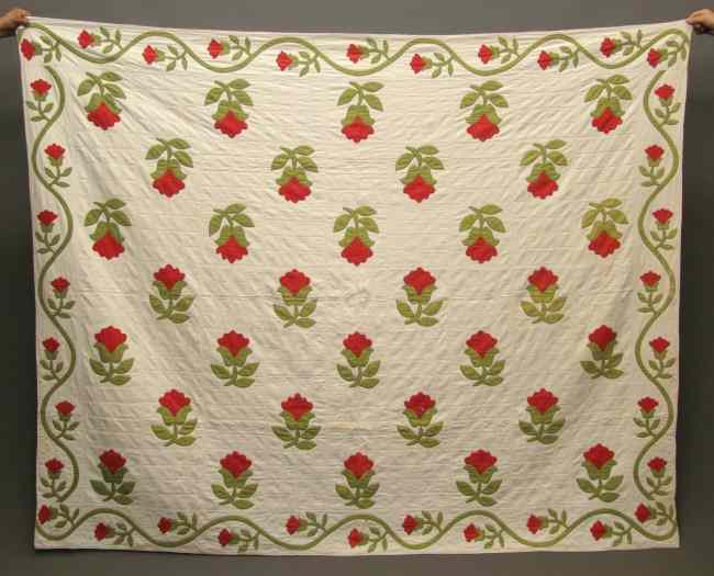 Appraisal: th c floral applique quilt '' x ''