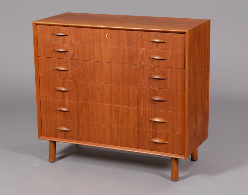 Appraisal: WD Mobler Chest of Drawers Teak veneers Axelsens Mobelfabrik Denmark