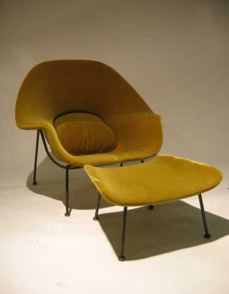 Appraisal: EERO SAARINEN FINNISH - Womb chair and ottoman yellow upholstery