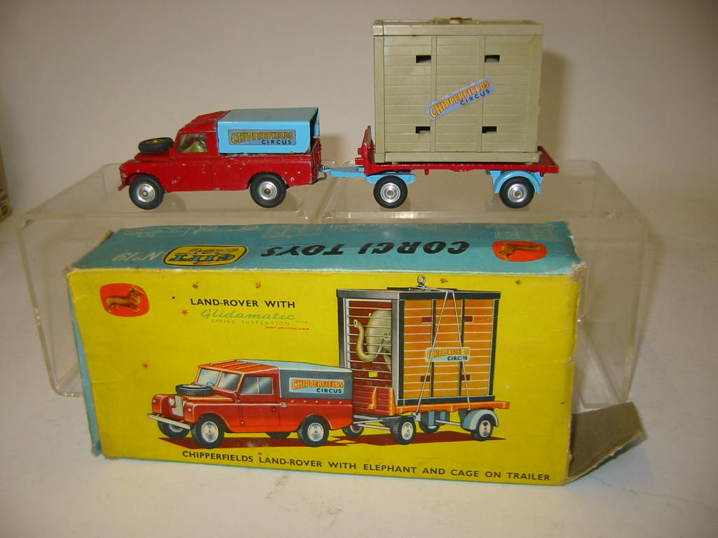 Appraisal: GS Chipperfields Land Rover and Elephant Cage on Trailer box