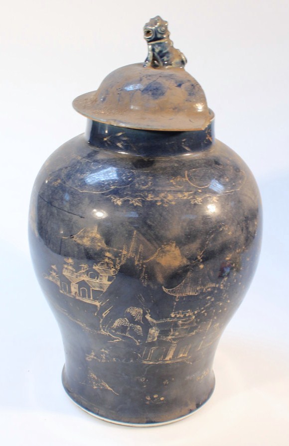 Appraisal: A Chinese porcelain Ming style vase with a shouldered body