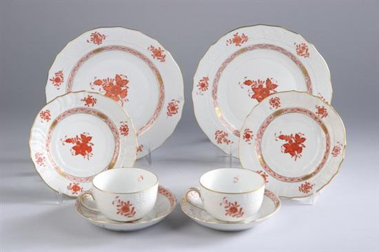 Appraisal: -PIECE HEREND PORCELAIN PARTIAL DINNER SERVICE Chinese Bouquet-Rust pattern Including