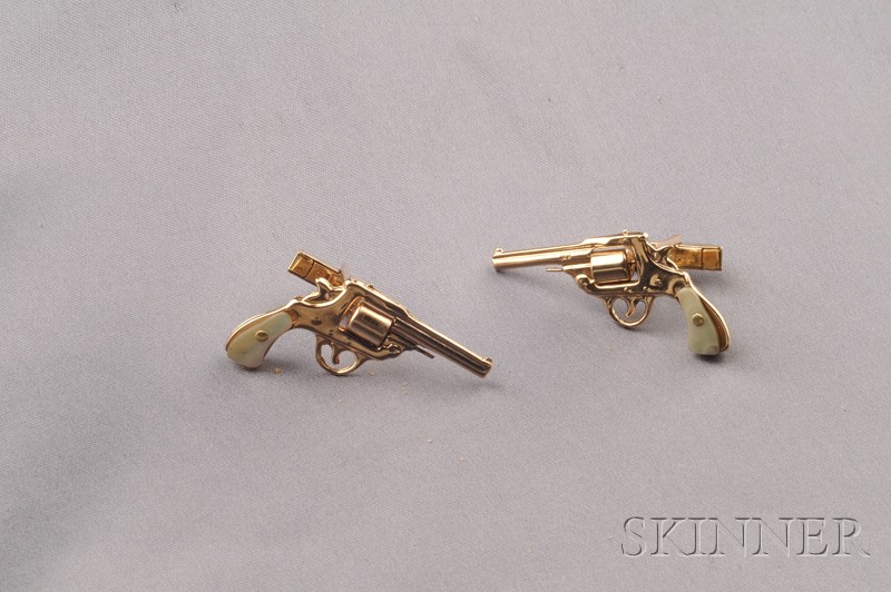 Appraisal: kt Gold and Mother-of-Pearl Revolver Cuff Links each designed as