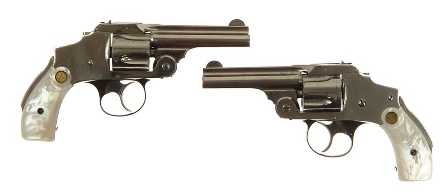 Appraisal: LOT OF TWO SMITH WESSON ND MODEL SAFETY HAMMERLESS REVOLVERS