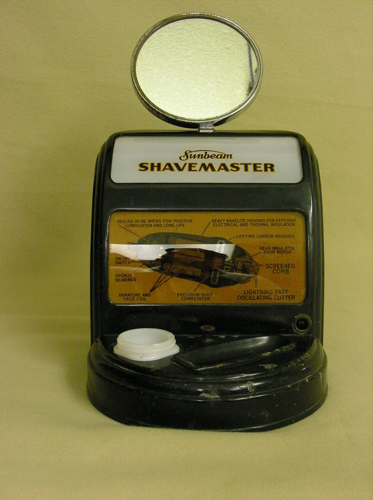 Appraisal: SUNBEAM SHAVE MASTER ADVERTISING STORE DISPLAY For customer test shave