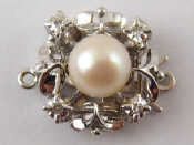 Appraisal: A white metal tests carat gold cultured pearl and diamond