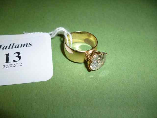 Appraisal: A CT GOLD SET RING set with a large faux