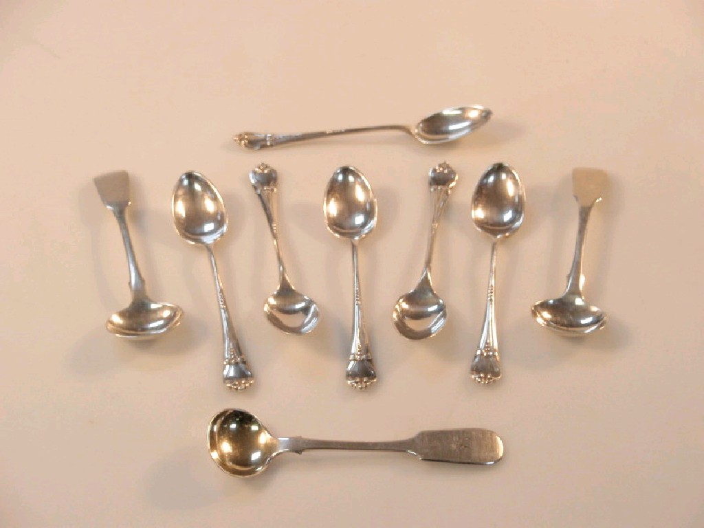 Appraisal: Nine assorted silver teaspoons and condiment spoons oz