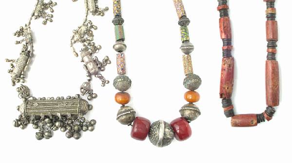 Appraisal: A collection of ethnic jewelry beads and necklaces