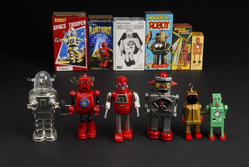 Appraisal: Lot of Tin Contemporary Robot Toys Description Includes six original