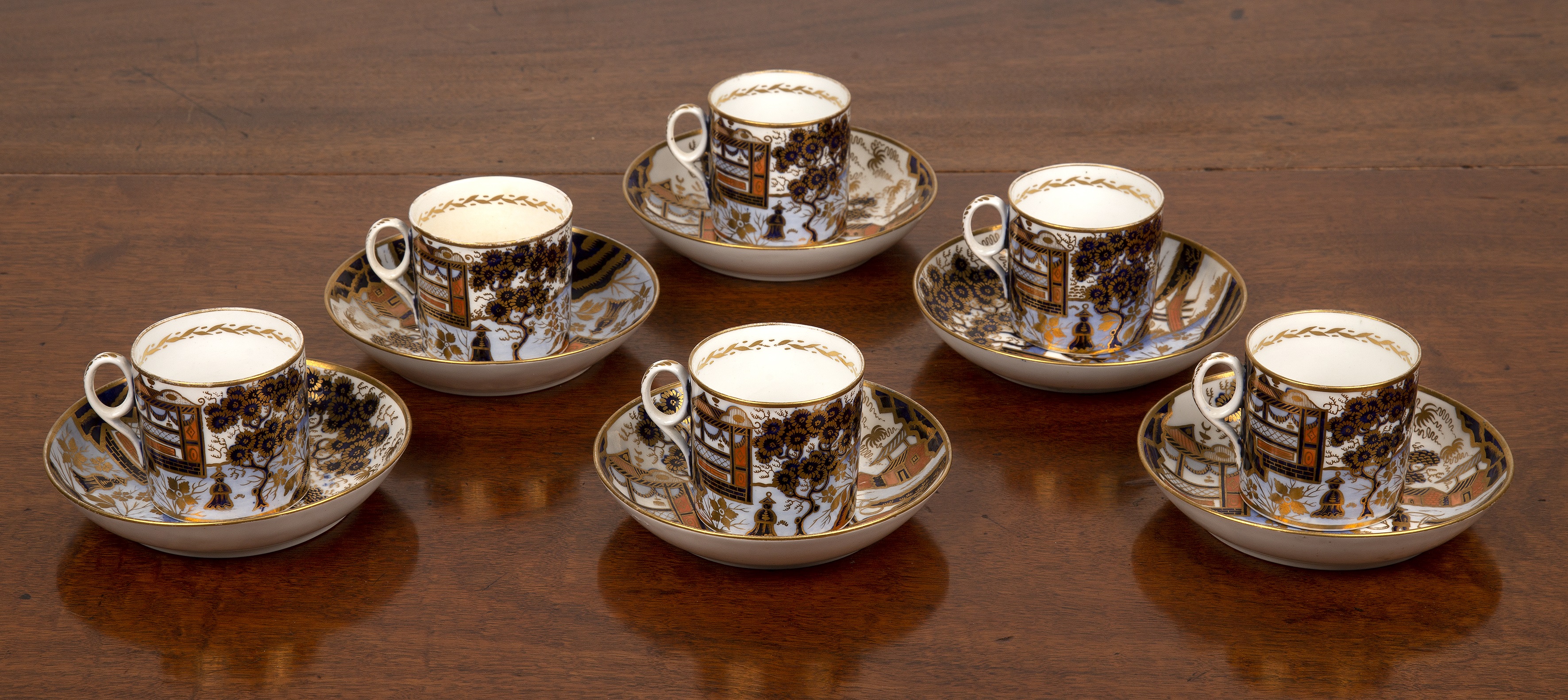 Appraisal: New Hall porcelain Early th Century set of six coffee