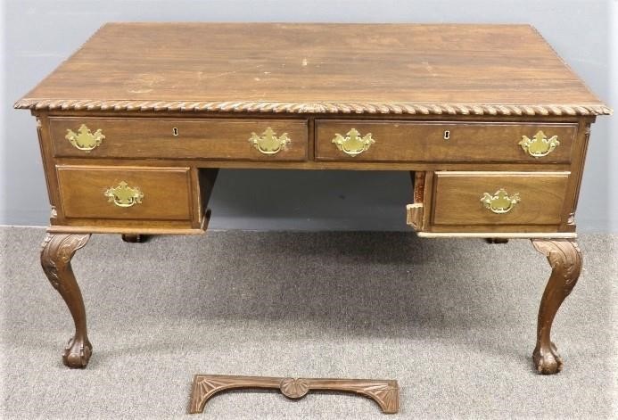 Appraisal: Chippendale style mahogany partners desk h x w x d