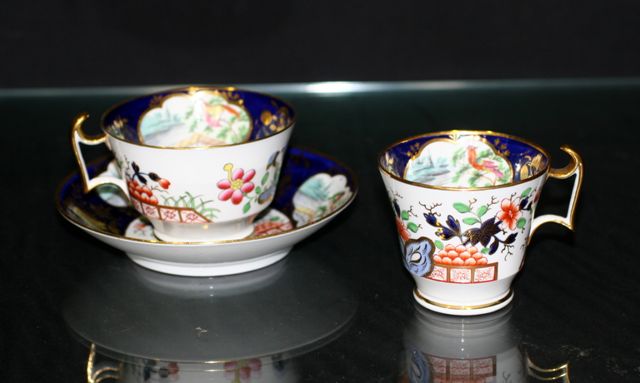 Appraisal: A Spode tea cup saucer and coffee cup pieces circa