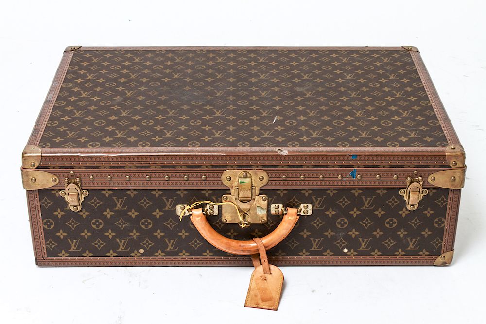 Appraisal: Louis Vuitton Vintage Monogram Suitcase Trunk Louis Vuitton vintage suitcase