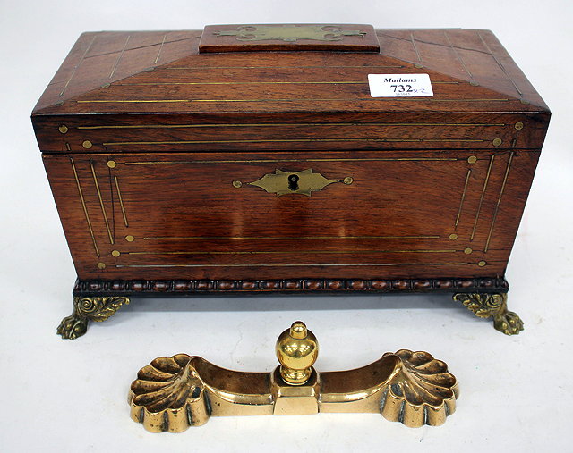 Appraisal: A VICTORIAN ROSEWOOD AND BRASS INLAID TEA CADDY of sarcophagus