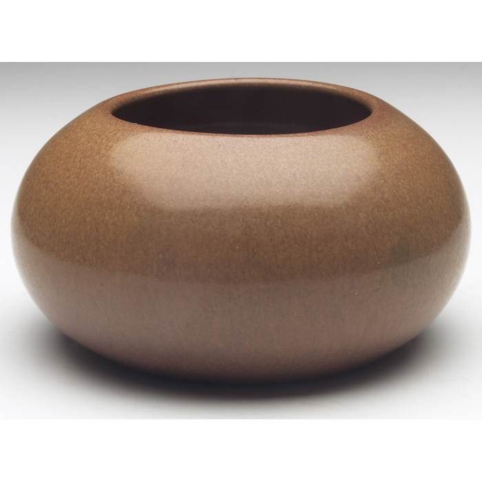 Appraisal: Marblehead vase low shape covered in an unusual brown matte