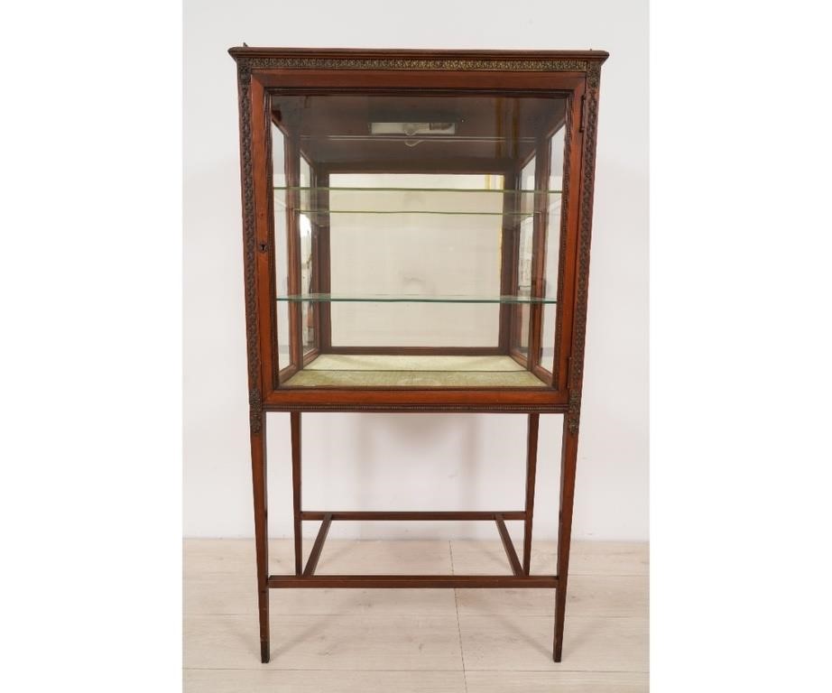 Appraisal: French style display cabinet circa with two shelves electrified h