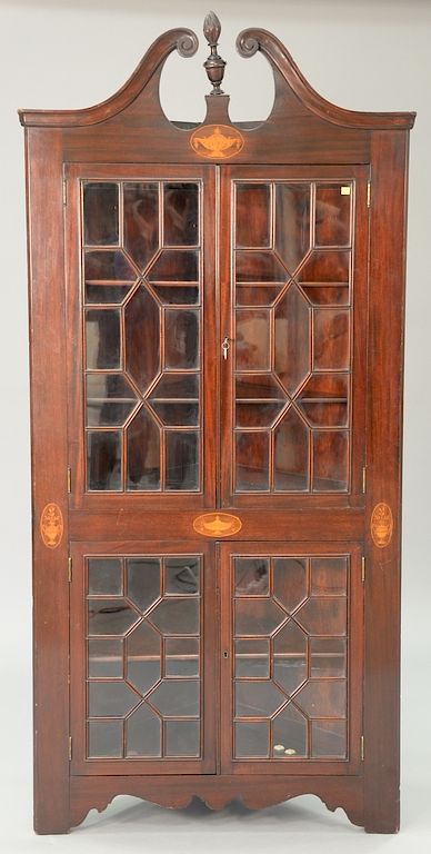 Appraisal: Mahogany corner china cabinet ht in wd in Mahogany corner