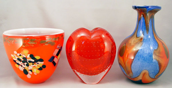 Appraisal: PIECE MODERN ITALIAN ART GLASS To include Heart shaped flower