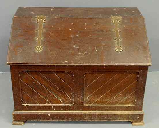 Appraisal: Continental oak slant-lid wood box c with brass strap hinges