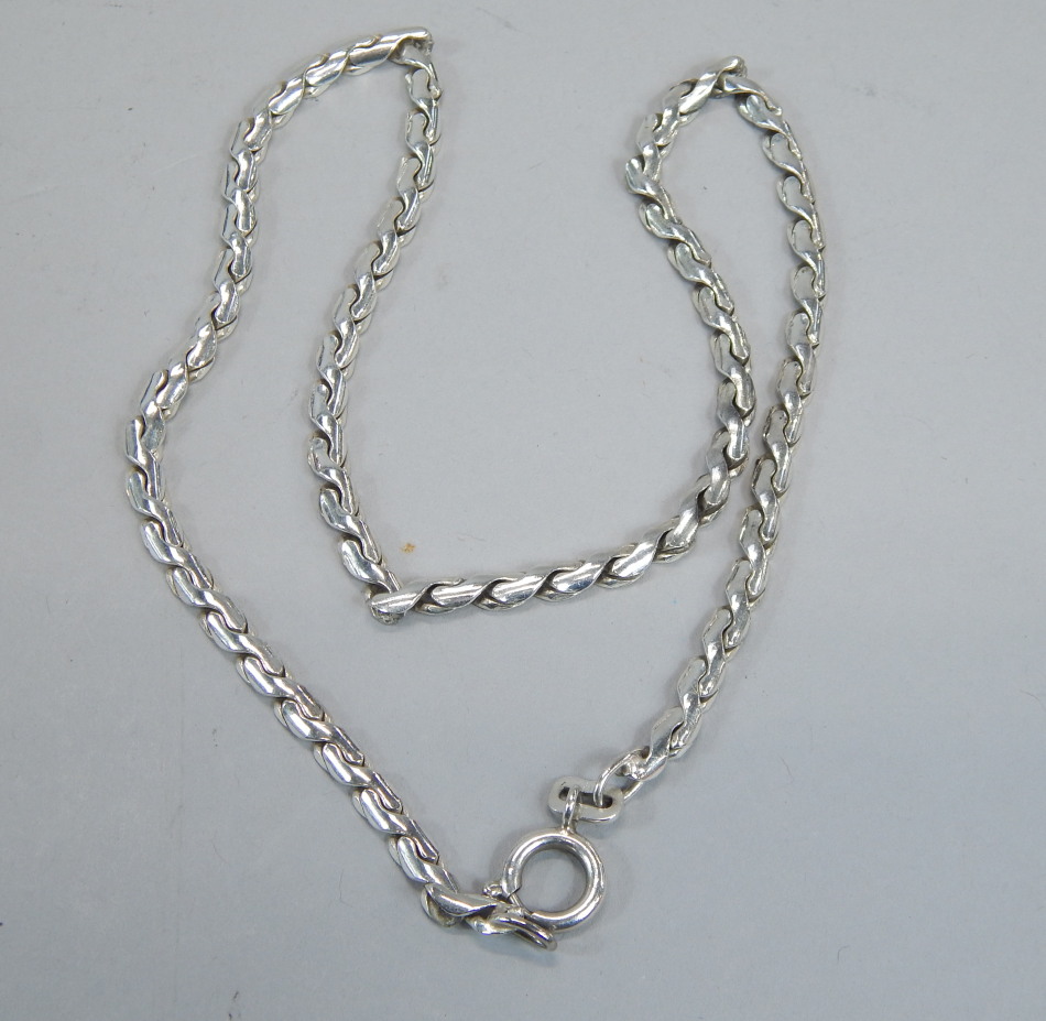 Appraisal: A modern silver necklace g all in