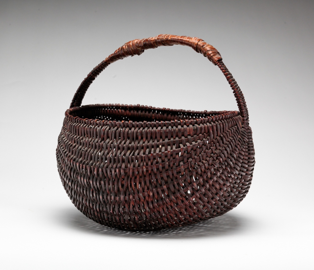 Appraisal: AMERICAN BUTTOCKS BASKET Late th century Woven splint with bentwood