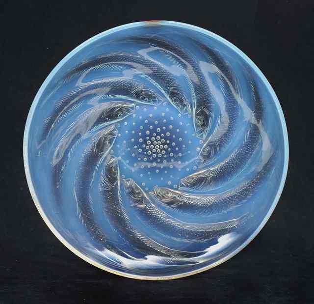 Appraisal: Attributed to Lalique'Poissons' opalescent glass dish diameter