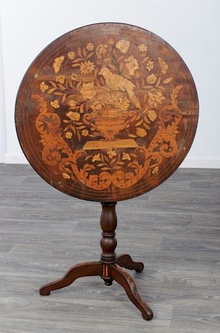 Appraisal: Tilting Top Tea Table Early th Century tilt top tea