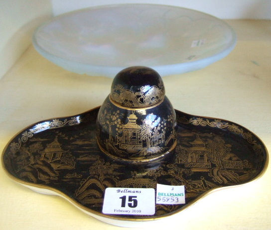 Appraisal: A Crown Devon gilt Chinoiserie decorated inkwell in the Oriental