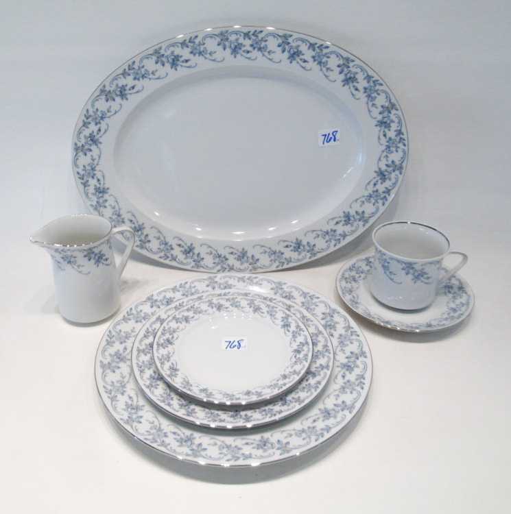 Appraisal: JOHANN HAVILAND CHINA SET one hundred fourteen pieces comprised of