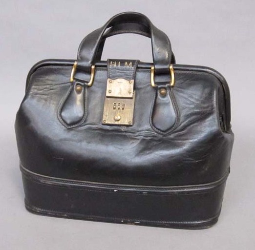 Appraisal: GUCCI - LEATHER DOCTORS BAG With bronze trim Initialed HIM