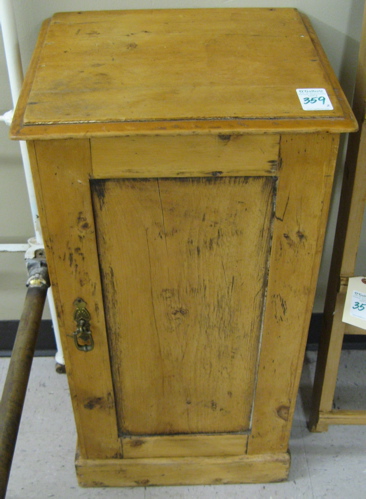 Appraisal: PINE NIGHTSTAND AND PLATE RACK The nightstand is a cabinet