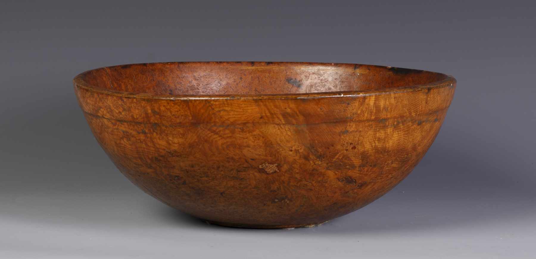 Appraisal: th Cent Turned Burl Bowl th Cent Turned Burl Bowl