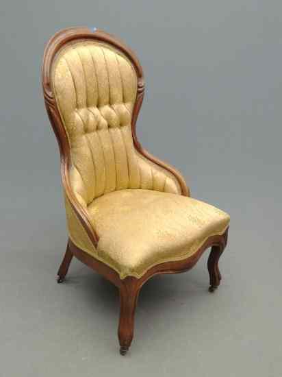 Appraisal: Victorian upholstered chair '' Seat Ht '' Overall Ht