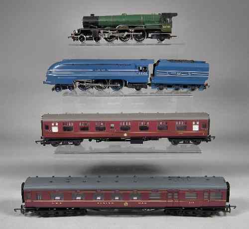 Appraisal: Two Hornby '' '' locomotives - LMS - - streamlined