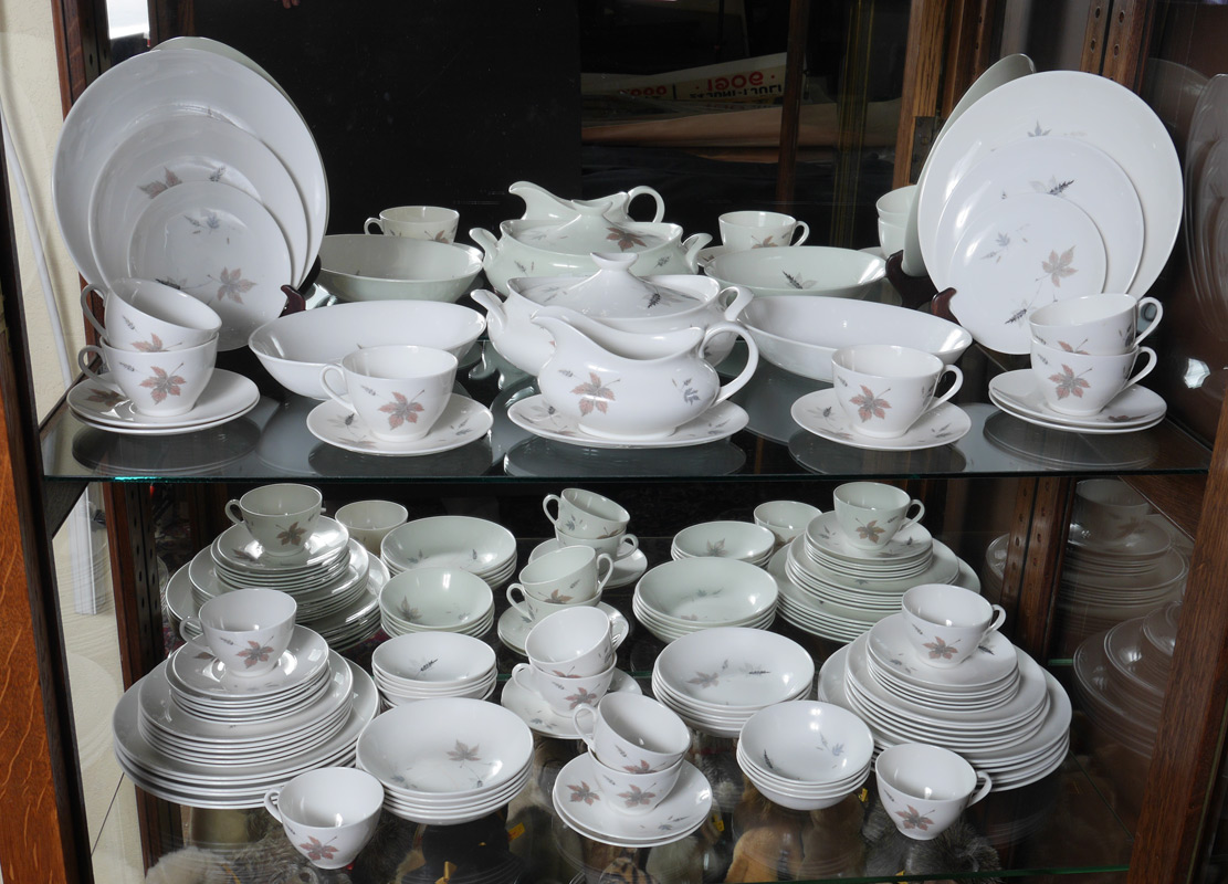 Appraisal: ROYAL DOULTON TUMBLING LEAVES FINE CHINA Approx pieces in the