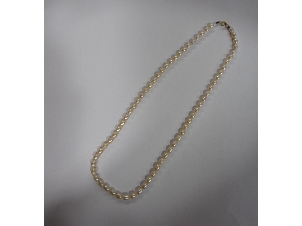 Appraisal: String of cultured pearls with ct gold clasp