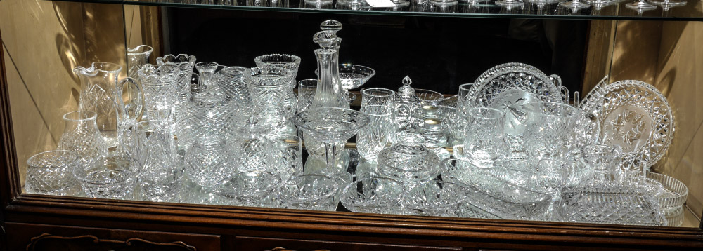 Appraisal: ASSORTED PIECES OF WATERFORD CRYSTAL An assembled collection in a